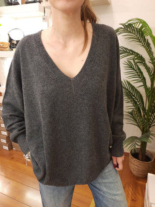 Maglia over scollo V misto cachemire col. Grigio antracite