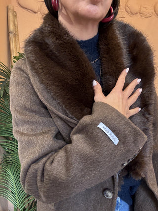 Cappotto Haveone collo pelliccia col. moro 