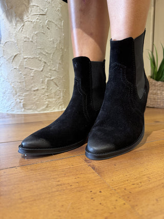 Stivaletto Helen Liò Art. DF6714 Camoscio col. Nero 