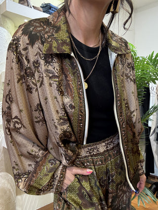 Bomber e pantalone Kontatto col. foulard 