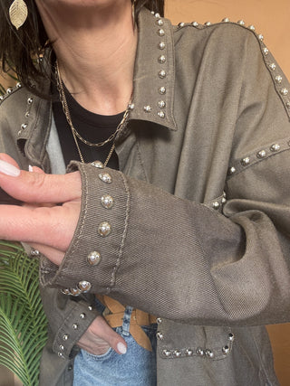 Camicia Kontatto borchie col. marrone 