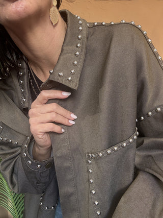 Camicia Kontatto borchie col. marrone 