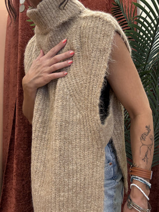 Gilet Molly Bracken dolcevita col. beige 