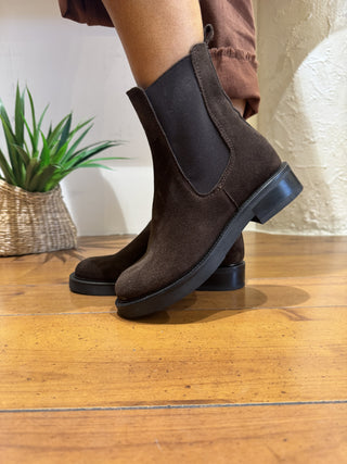 Stivaletto Vaniglia Art. 96 Camoscio col. Cacao 