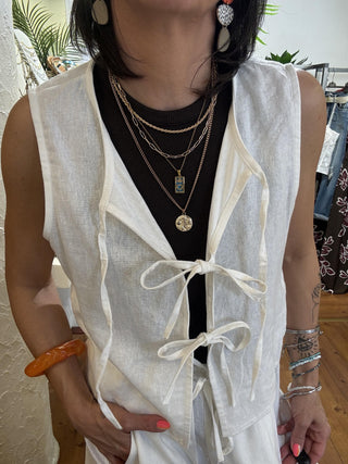 Gilet Kikisix lino con lacci col. Bianco 