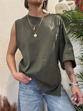 T-shirt Vicolo smanicata col. verde militare 